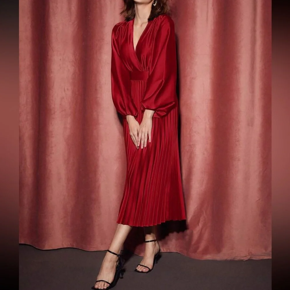 Luxe red lantern sleeve pleated thigh party evening formal dress - Picture 2 of 9